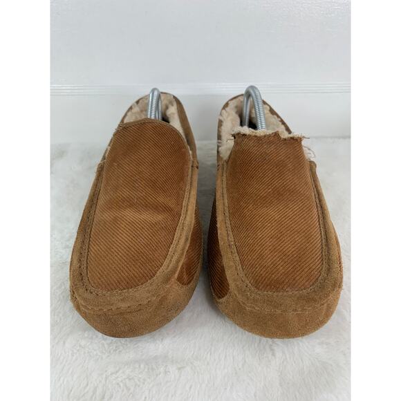UGG Ascot Corduroy II Chestnut Suede Moccasin Slippers Men’s Size 10 - Picture 2 of 12